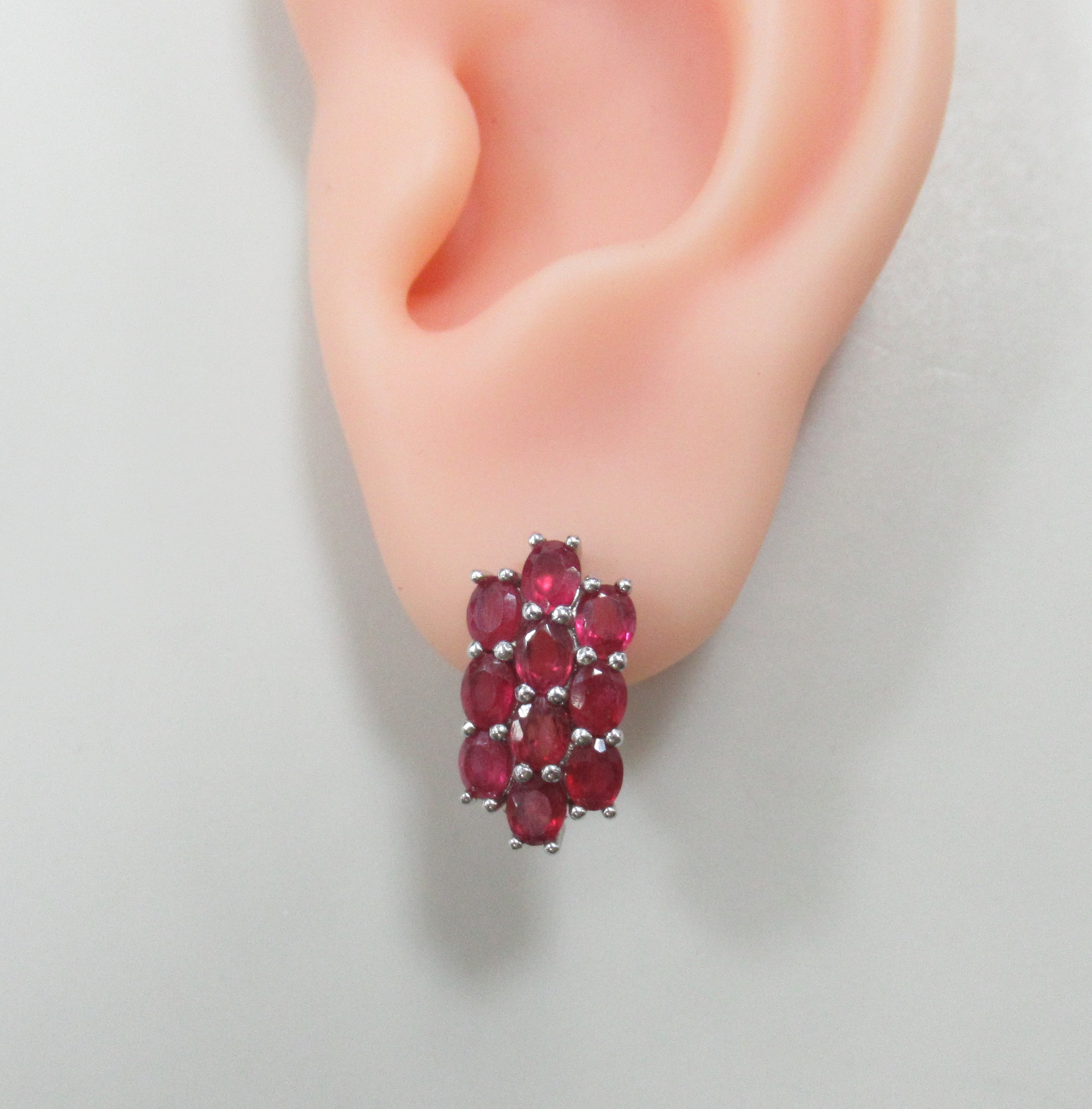 Серебряные серьги с рубинами